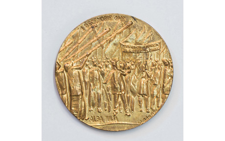 Medalie jubiliară ”1 Decembrie 1918-1 Decembrie 1990”. Metal, ștanțare, D: 6 cm. Achiziție, Emilian Valea, p.v. nr. 376/11.1994.