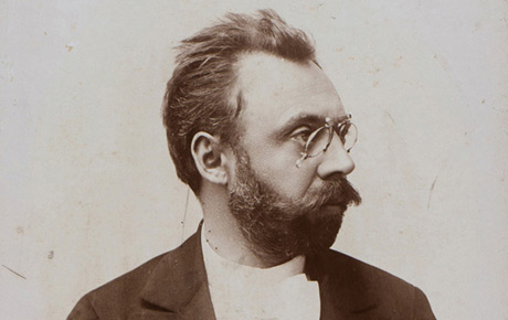 Portretul lui Tisza István. Fotografie sepia, 16 x 11 cm. Fond vechi.